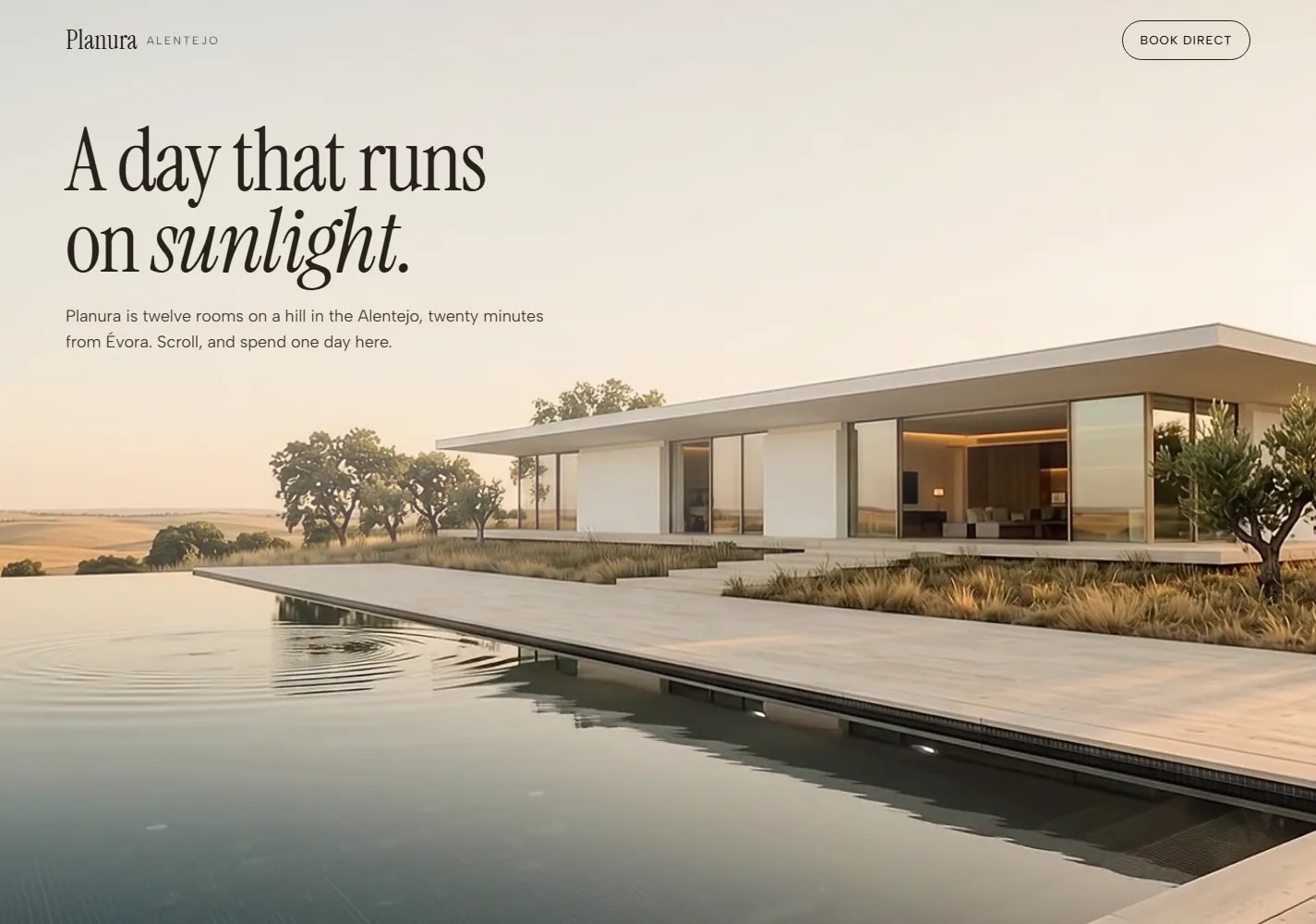 Demo website of the Planura boutique hotel: a low white building and a pool at sunset under the headline “A day that runs on sunlight”